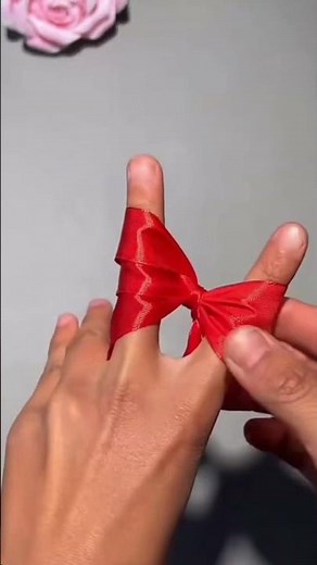 Easy ribbon bow with finger tutorial #diy #craft