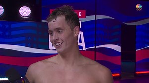 With 25 family and friends in the stands, Carson Foster officially signs on for Team USA in the men's 400m IM. 📺: NBC and Peacock TV #MTUSA | #SwimTrials24 | Team USA