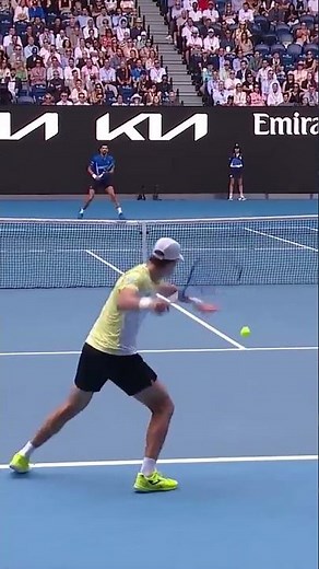 Novak Djokovic's Incredible Shot Against Carlos Alcaraz at Australian Open 2025