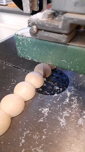 DecWOOD Mouldings | 📢 The top 4 Bobbin Moulding ideas!!! 📢 Tell us your favourite idea in the comments below. 1️⃣. Bobbin Coving: 568/D Oversized Bobbin... | Instagram