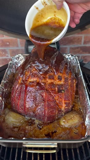 Delicious Smoked Ham Recipe with Homemade Glaze