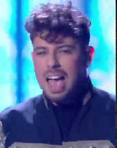 42K views · 1.4K reactions | Mounir reprend un classique d'Alicia Keys, "Fallin'". Une inteprétation splendide qui le propulse à l'étape suivante de la saison 10  | The Voice Belgique - RTBF | Facebook