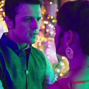 কালো আর সাদার মাঝে শুধুই ধুষর... কিরণময়ীর মধ্যে কোন কোন রং খুঁজে পায় উপেন? #Charitraheen Season Finale this Saturday | Episodes 1 to 7 Streaming Now. #NotALustStory Naina Ganguly SVF | Hoichoi