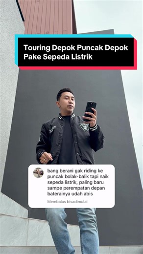 Jangan nantangin gua dah kalo soal touring gini. Nih, pake sepeda listrik gua sikat buat touring! Tapi emang nyaman, kenceng, dan handal banget sih ini Ofero Stareer 5 Lit. Bisa tempuh 130KM pake 2 baterai cuma sekali charge! Apalagi dia itu punya nomor 1 lithium battery dan garansi 3 tahun guys. Tapi tetep harus safety riding ya! Next kita ke mana lagi nih? #OferoStareer5Lit #DuaBateraiTembus130km #Sepedalistrik #Ofero130kmchallenge @Ofero Indonesia