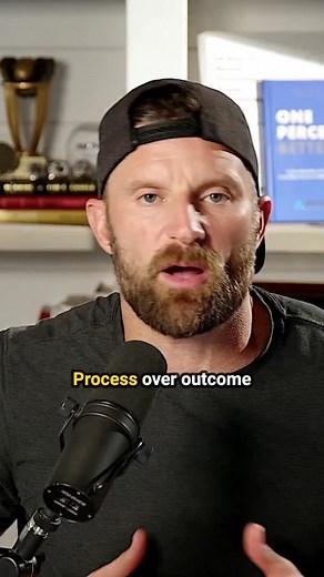 At the foundation of that approach is controlling the things you can control. Every match, every practice, every performance comes down to three controllables—energy, effort, and execution. I’m reminded of the parable of the two archers. One focuses entirely on hitting the bullseye. The other focuses on his breath, stance, pulling the string, and the release. The one who hits the mark more often? The archer who focuses on the process. When I teach athletes to focus on what they can control, it g