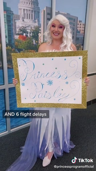 Finally together 💛🎗 #theprincessprogram #meetingforthefirsttime #meetingforthefirsttimeinperson #instantbesties #paisleysfight #PartyWithVMAs