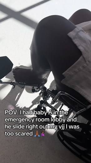 So the twins are here they were born on November 20th 12:10 & 12:27pm 5lb 14oz and baby B 3 lbs 15oz! I was so scared becaise they sent me home 3 hrs before this and said i wasnt in active labor then boom all of a sudden a baby is sliding out of me! Im gonna do a storytime to follow for all updates and to meet the lovely twins!! #laboranddelivery #itstime #twins #explor #fyp #craveandleek #twinpregnancyjourney #blessings #pregnancypains #blackmoms #castoroil #twinpregnancy #greenscreen