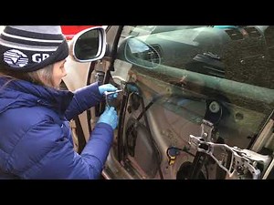 VW Golf/Jetta car window stuck. How to replace the winder regulator with DIY Amanda.