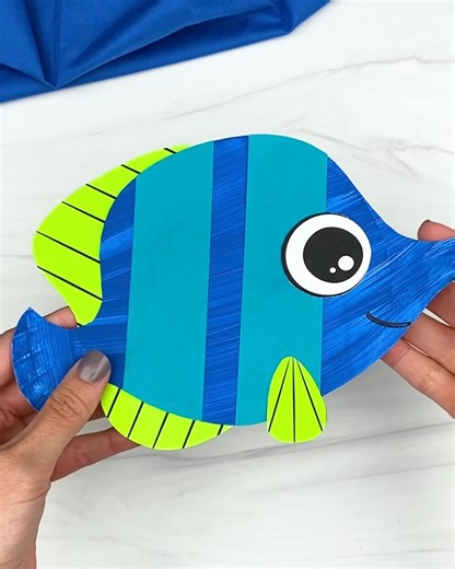 Just a few supplies and a paper plate—this summer craft is a keeper! Snag the PDF ⬇️ | Simple Everyday Mom