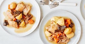 Slow-cooker chicken casserole