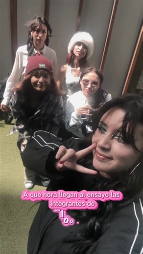 ✮`,— 𝑩𝒍𝒐𝒐𝒎𝒊𝒙 𝑫𝑪 .ᐟ.ᐟ on Instagram: "Hoy les traemos un videito por parte de bloomix, esperamos que les guste y vendrán más videitos gracias por darle like. 🎀 ( POV: cata llegaba re tarde, pero llegó JSJSKS ) - - - - 𝐎𝐟 𝐞𝐝𝐢𝐭𝐢𝐨𝐧: @v_jk.mthw 🎀 𝑩𝒚 𝒎𝒆𝒎𝒃𝒆𝒓𝒔: @soff1306 @amyrho._ @simply_i_am_cata @v_jk.mthw @pretty.steffy_ #kpop #bogota🇨🇴 #dance #kpopdancecover #bloomixpower #fypageシ゚ #friends"