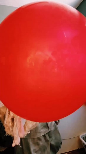 Pennywise 🎈share and duet this 😉 #POV #vibes #fyp #foryou #it #pennywise #slowmotion