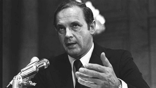 Alexander Butterfield, the Nixon aide who disclosed Watergate tapes, dies at 99