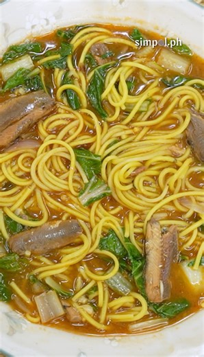 Some dishes don’t need to be fancy to make you happy. Just a warm bowl, rich broth, soft noodles, and that classic sardine flavor we all grew up loving. Quick to cook, budget-friendly, and packed with pure comfort in every slurp. Who else loves this humble Filipino favorite? Drop a ❤️ if this reminds you of home. | Simpol.PH