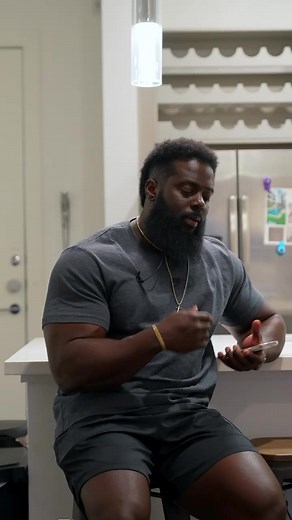 One bodybuilding season my go-to protein source was Turkey. Months into the season I began having pain in my toes. My physician confirmed that Turkey was the culprit. Be mindful of over consumption of little known, uric acid raising trigger foods like turkey. 🤝 | Ron Jones