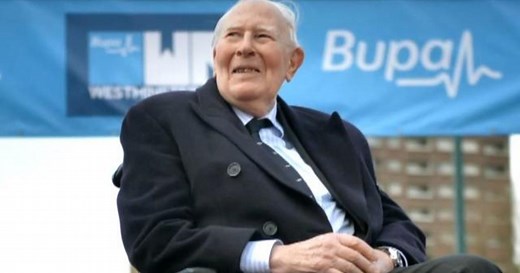 Roger Bannister, first runner to break 4-minute mile, dead at 88