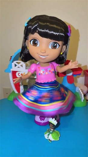 Dancing Dora the Explorer 🧭