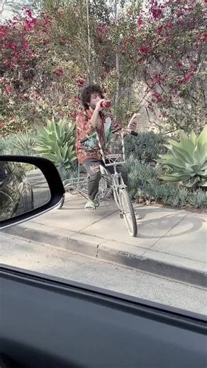 I just wanna be as cool as @itsbennyblanco #drawing #artist #sketching