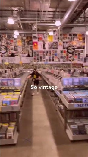 Since when are Cds retro lol vintage cds dvd oldschool... #Shorts #jps___world