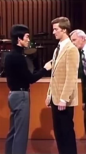 Bruce Lee's one-inch punch #martialarts