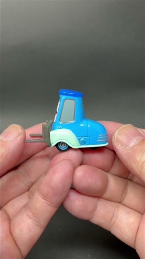 Lightning Fast Pit Stop: Tomica Cars C-13 Guido #Tomica #Cars #Guido #Forklift #DisneyPixar #Shorts
