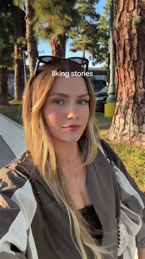 HAHHA IM SORRY I heard someone say this and I have to relay the message cause like wtf is a story like. #likingstories #shootyourshot #rejection