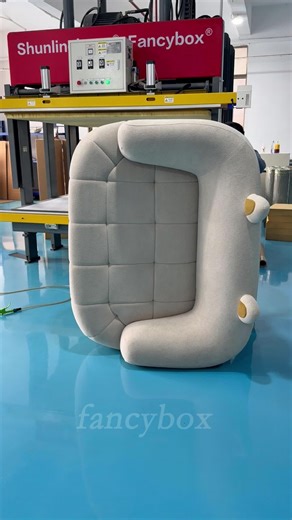 Compressed sofa after packing in a small box High-quality compressed sofa, small packaging size, saving 90% on transportation costs #Furnituresupplier #homeFurniture #Sourcefactory #Compressedchair#Globalsupply #home #livingroom ‎