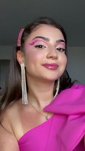 Barbie Makeup trend 💖 #makeup #beautytok #tutorial #barbiegirl #barbie #barbiemakeup