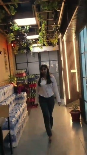 Day 5/30 challenge Model walk #modeling #runway #fashion #catwalktour #catwalk #model