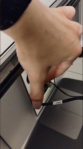 printer repair of the day: filament STUCK inside Bambu Lab AMS