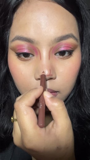 Tisha_tries on Instagram: "Nose contour tutorial 👃💕✨ [ nose contour hack, nose contour tutorial, contour tutorial, nose contouring, slim nose contour, button nose contour, nose contour with lip liner , makeup hack, makeup tutorial, makeup tips and tricks, contour hack , fyp , trending , explore ] #nosecontour #nosecontourtutorial #contourtutorial #contourhack #makeuphack"
