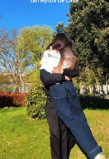 Lucía y Belén: Divertidas por naturaleza