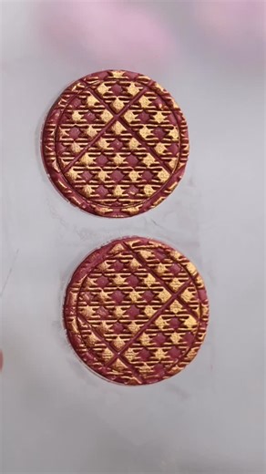 GOTO CLAY TOOLS | Silkscreens | Cutters | Textures | Transfers | Plaids texture on polymer clay earring with gold hint 💛 I used plaids texture mat on maroon polymer clay slab and then applied gold... | Instagram