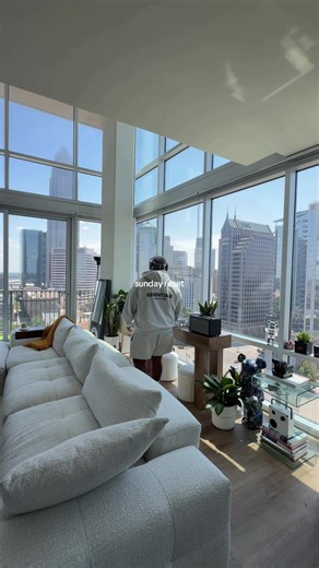 Sunday reset vibes. Did you reset this weekend? #decor #apartmenttherapy #resetroutine #cleantok #home