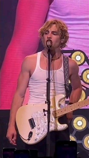 Ross Lynch - On My Own - live at The Greek Theatre 2023