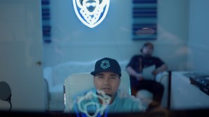 11. Kinto Sol - Bendita Mi Suerte (Visualizer) | KINTO SOL