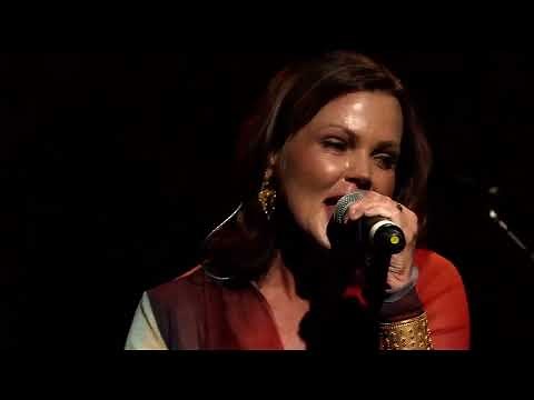Belinda Carlisle - Sun (official music video) (HD)