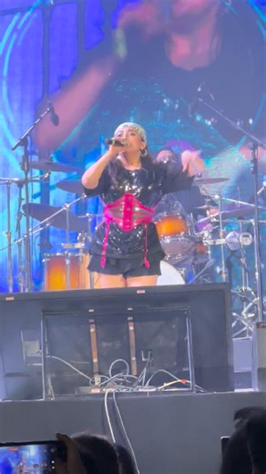 Monali Thakur's Live Performance At Kala Ghoda | Indian Television Academy