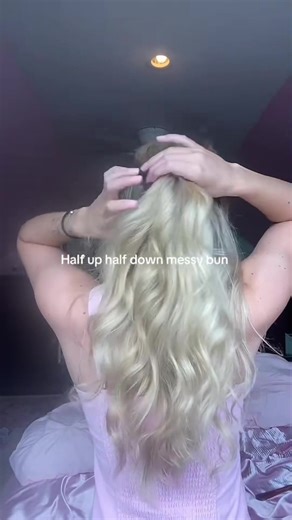 Messy half up half down bun 🎀#foryoupage #halfuphalfdown #hairtutorial #messybun #hairstyling