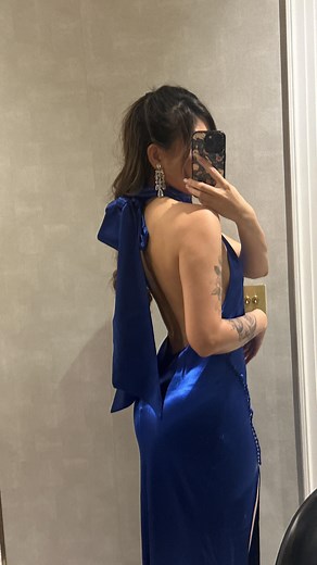 Samantha Tan 宋心心 on Instagram: "hardest transition video I’ve ever done makeup used: @milkmakeup hydro grip primer, future fluid concealer, matte bronzer @itcosmetics CC cream @emcosmetics heaven’s glow @anastasiabeverlyhills dipbrow pomade @urbandecaycosmetics moondust liquid glitter in disco daydream, allnighter setting spray @tartecosmetics double take eyeliner @velourbeautyofficial lashes in whispie me away"