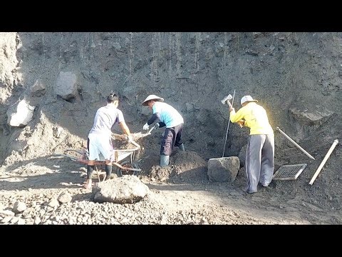 Grandpa Diro Successfully Splits a Stone