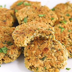 127K views · 22 reactions | Inspired by our trip to Israel, I created a easy baked falafel recipe that is just as easy as it is tasty! It’s made with canned chickpeas so there’s no soaking necessary. These protein-packed patties are great for topping bowls and salads, plus they’re vegan and gluten-free. Tag a friend who will love these baked falafel! :) Full recipe: https://www.eatingbirdfood.com/easy-baked-falafel/ | Eating Bird Food | Facebook