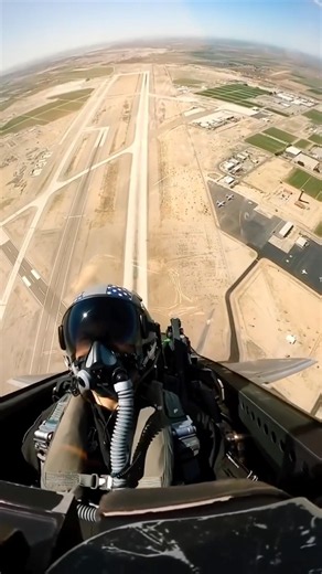 5th-Gen Stealth Dominance: F-22 Vertical Pull & Flare Release #aviation