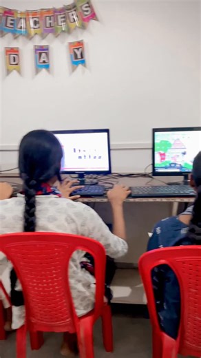 Computer Zee9 on Instagram: "What is slide in PowerPoint ? . . #viral #computer #trendingreels #newpost #trending"