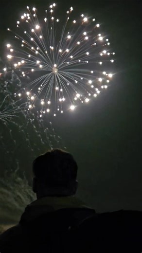 1.5K views · 17 reactions | Edenbridge Bonfire Society fireworks Saturday night! | Littlehampton Bonfire Society Limited | Facebook