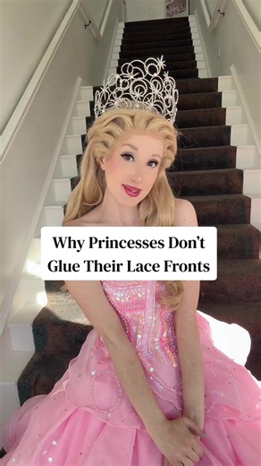 let’s talk about why princesses don’t glue down their lace front wigs because I cannot keep getting comments about this #partyprincess #partyprincessdrama #glindaupland #glindawicked #glindaimpersonator @CharacterConnectionCo.