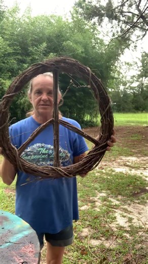 15K views · 517 reactions | JUST RELEASED! Our tutorial for this door pumpkin is out on Patreon.com/thegrapevinelady now. Step by step instructions on how to make it! Our Patreon winner this week is Debra McNeil | The Grapevine Lady | Facebook