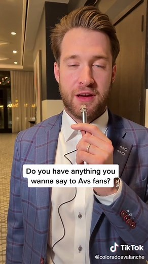 Mini Mic interview with Pavel Francouz! The last answer has us 🥺 #AvsMiniMic #GoAvsGo #Francouz