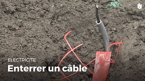 Comment enterrer un câble électrique - Faire des petits travaux sur une installation électrique | Sikana