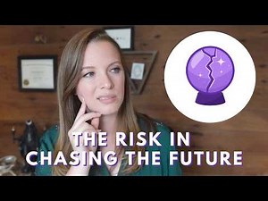 Can Psychics Predict the Future? What Readings Can (and Can’t) Tell You